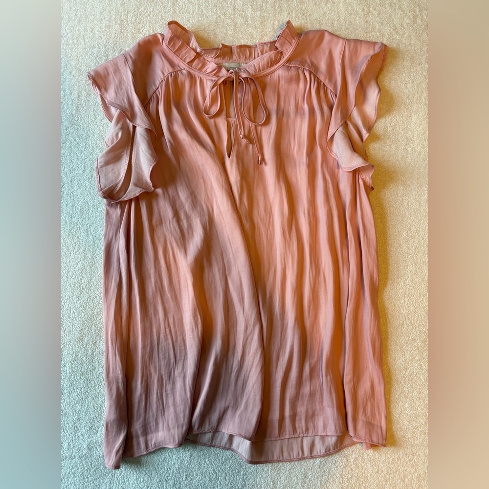 LOFT muted pink sheer top, lightweight. Flutter sleeves, tie at neck. Sz M